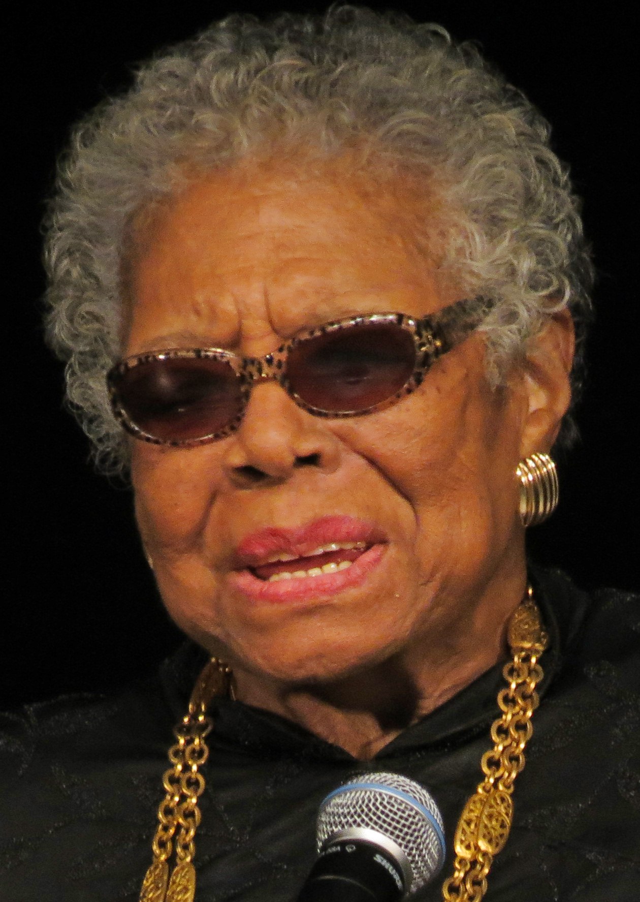 Майя Энджелоу (1928–2014)
