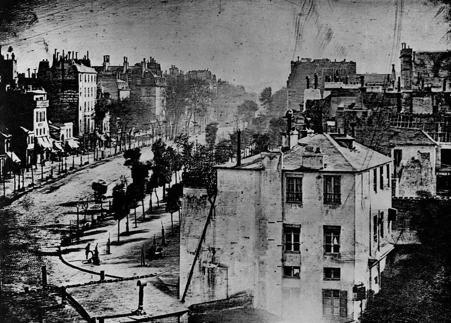 На этой фотографии 1838–1839 годов запечатлён бульвар дю Там